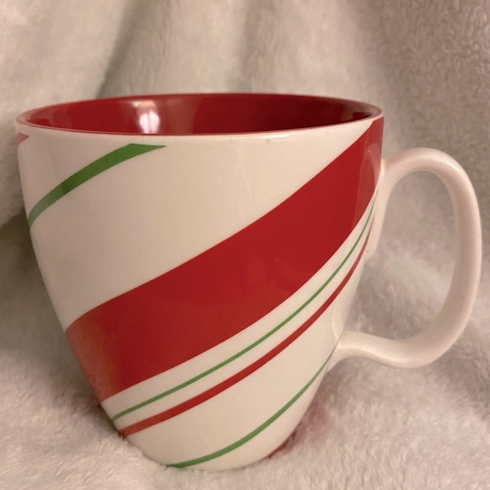 Starbucks coffee mug Holiday 2007 white green and red stripes red interior UBM